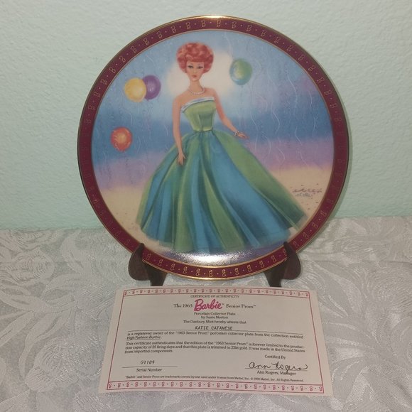 **Vintage BARBIE!!** High Fashion Barbie Porcelain Plate Collection of 8 Plates - Picture 10 of 15